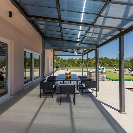 Zorica Villa Kostanje