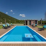 Nebo Kostanje