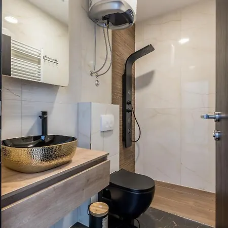 Nebo * Kostanje