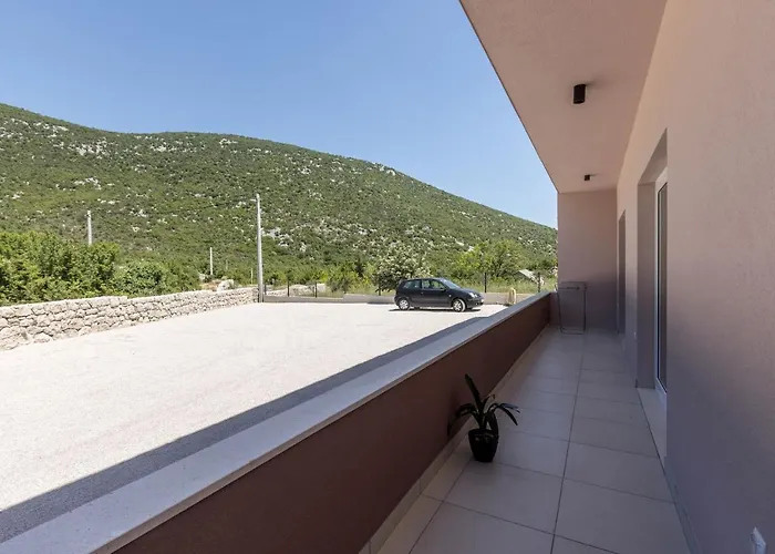 Nebo Villa Kostanje